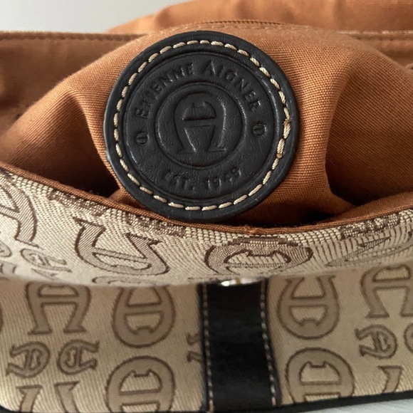 Etienne Aigner Signature Designer Crossbody Bag, vintage bag - Picture 7 of 10